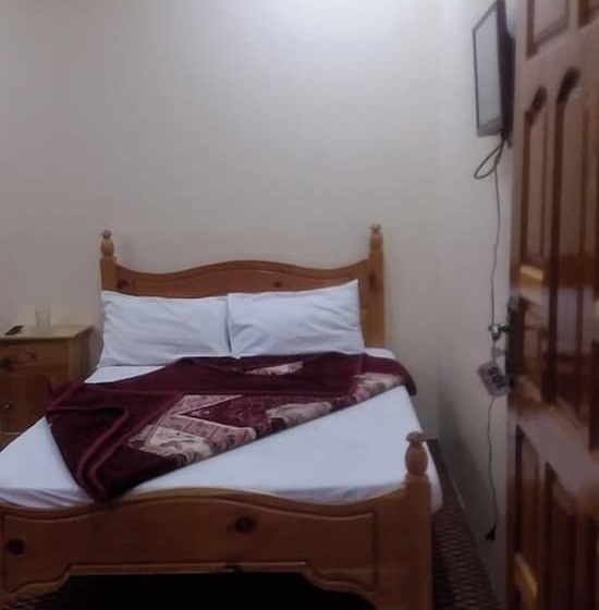 Pakistan Hotel & Restaurant Balakot