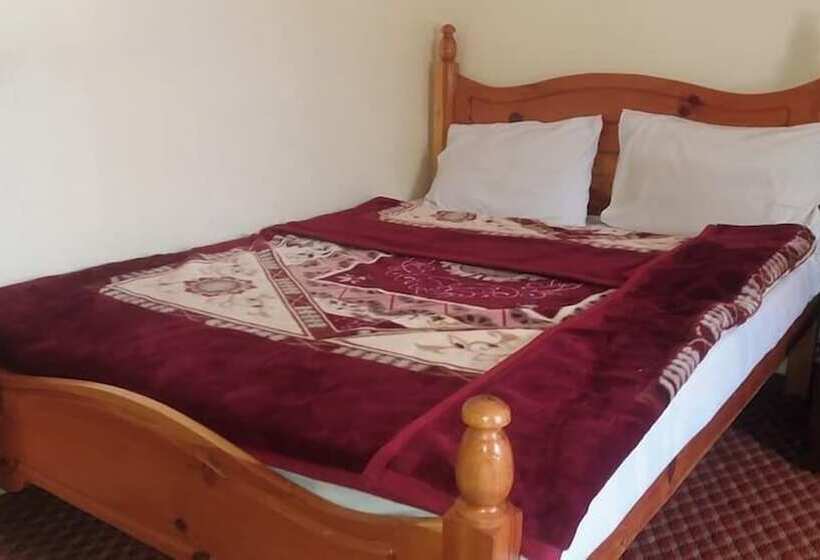 Pakistan Hotel & Restaurant Balakot