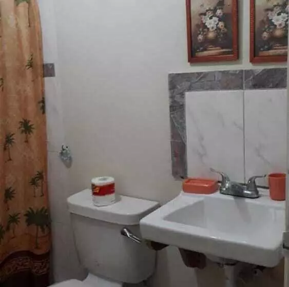 پانسیون Haven House Apartments