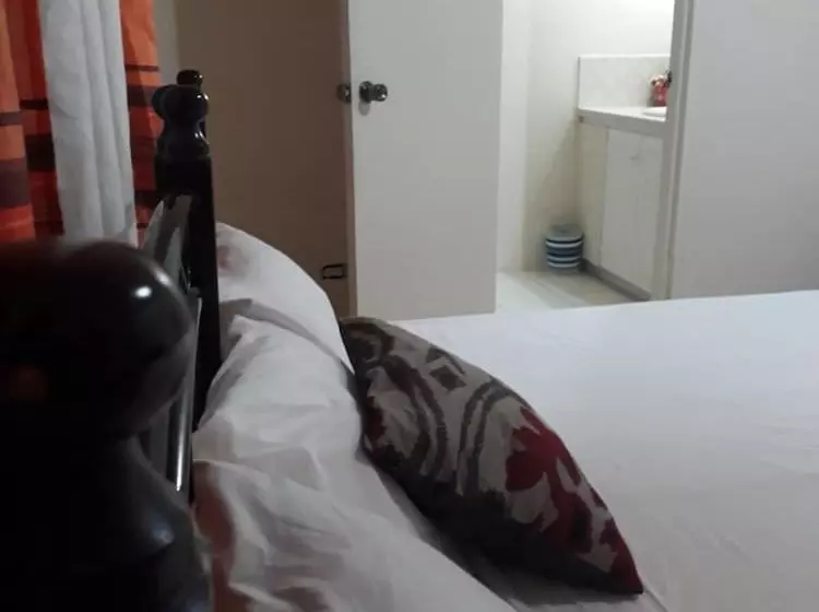 پانسیون Haven House Apartments