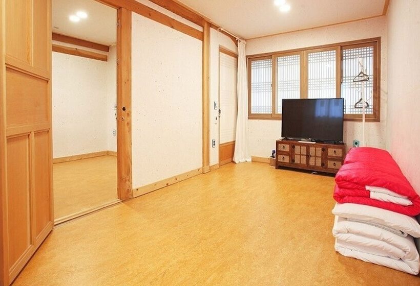 Jeonju Sarangnamoo Pension