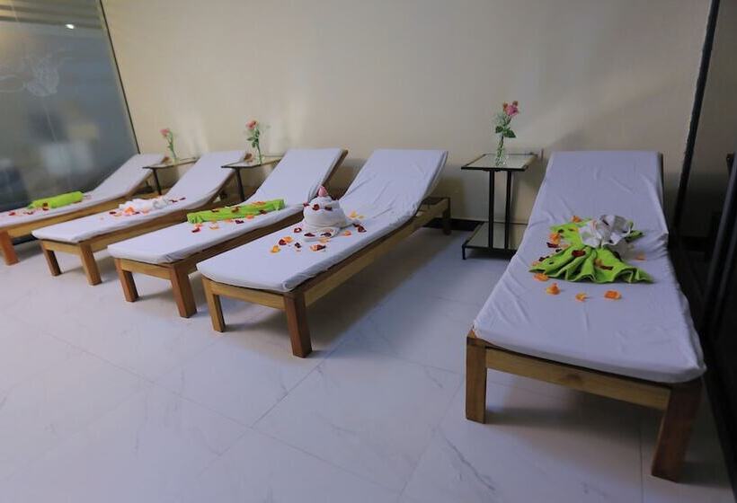 Triple E Hotel And Spa