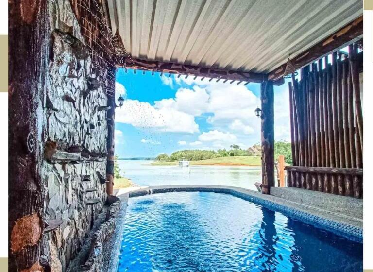 호스텔 Camote S Lake Retreat