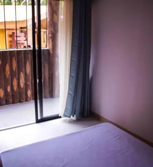 Retkeilymaja Camote S Lake Retreat