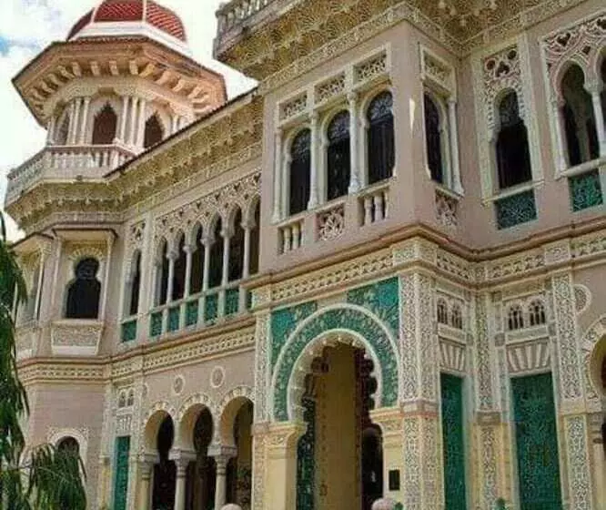 تختخواب و صبحانه Hostal Guerrillera