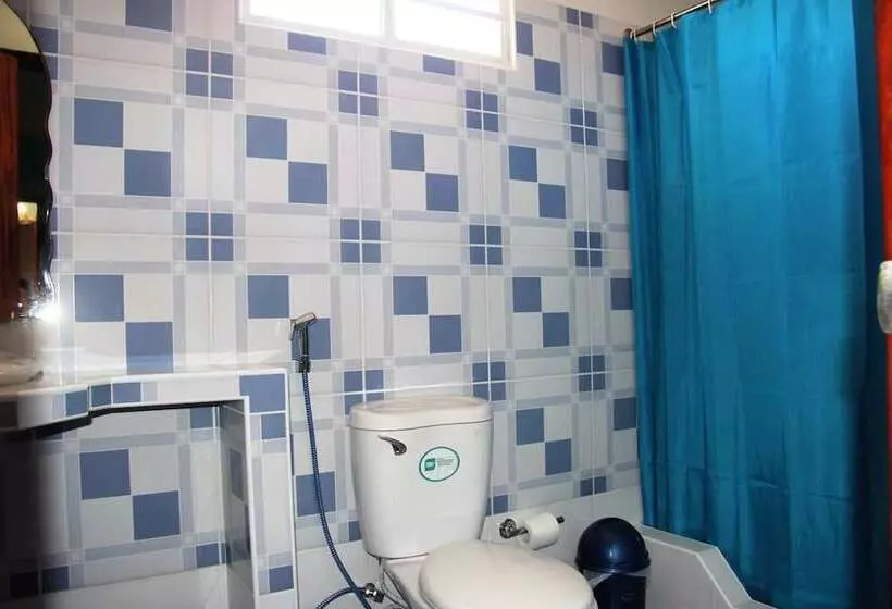 تختخواب و صبحانه Hostal Guerrillera