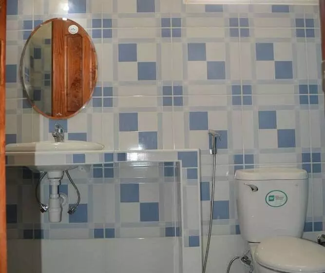 تختخواب و صبحانه Hostal Guerrillera