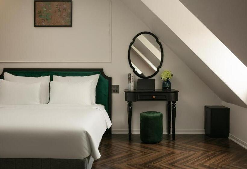 Elegant Boutique Hotel Ha Long