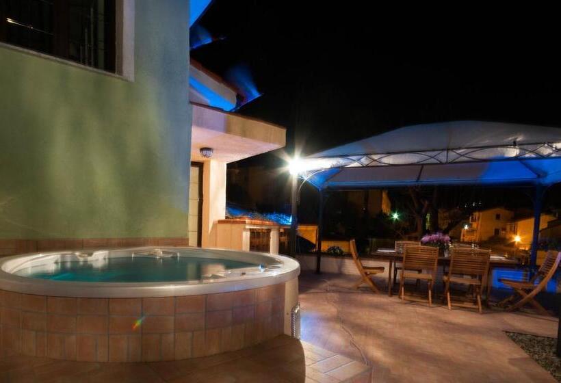 Отель Bike Resort Overland