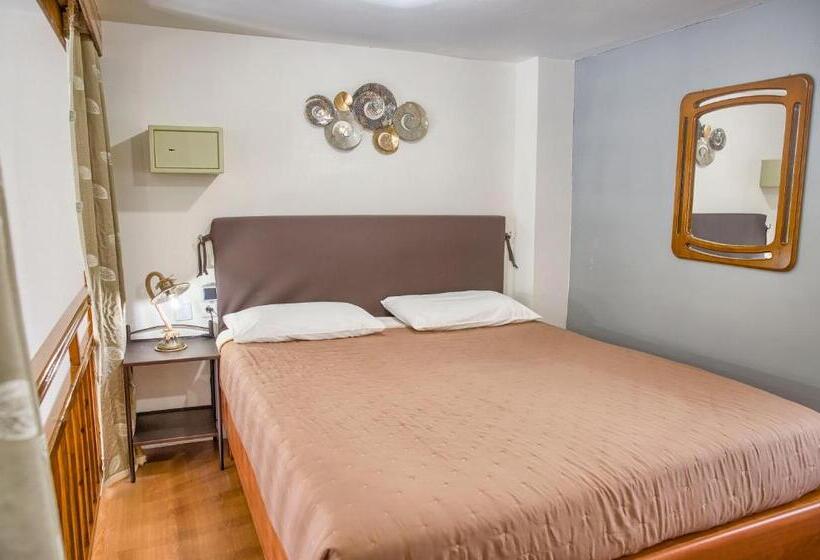 فندق Haraki Sand Beach