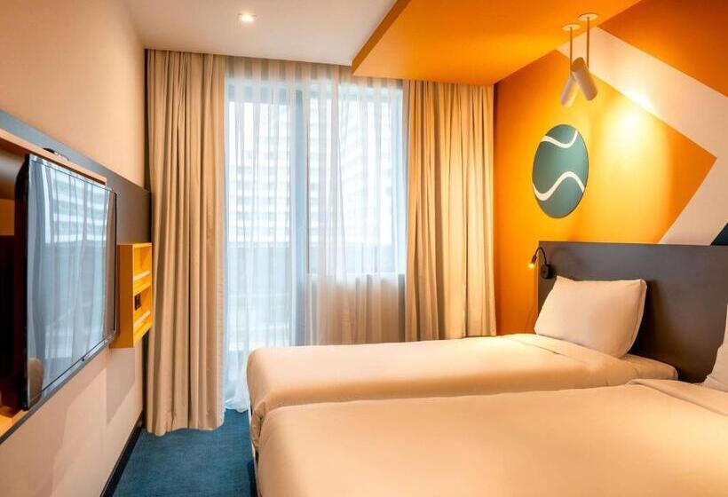 هتل Ibis Styles Batumi