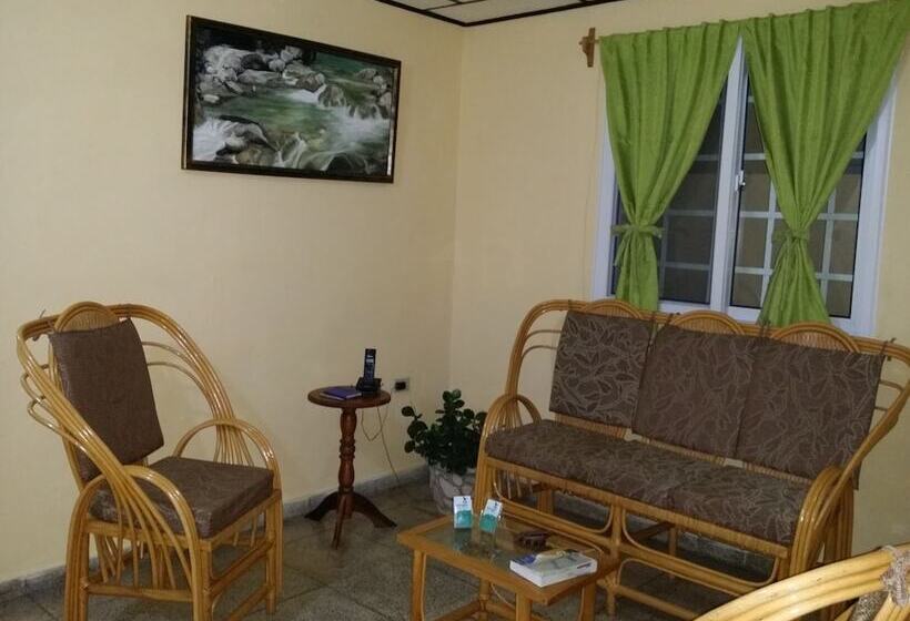 پانسیون Casa Guanaba's Nest