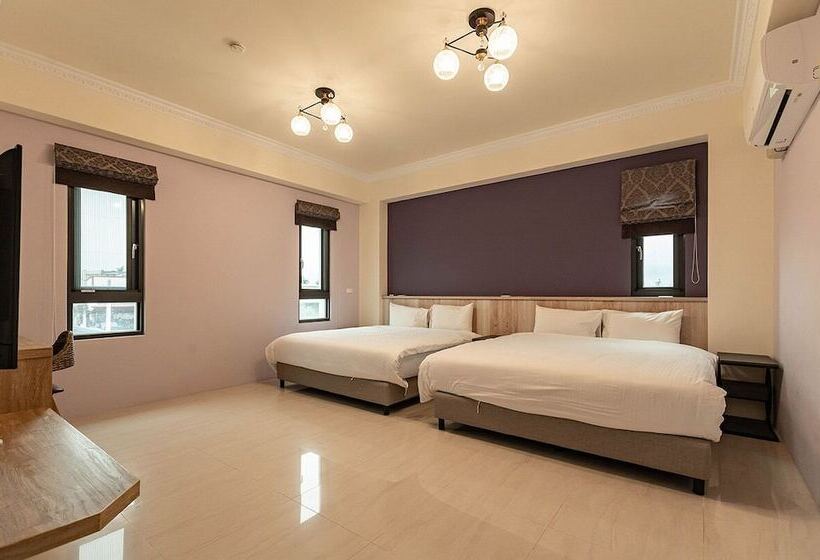 تختخواب و صبحانه Memories