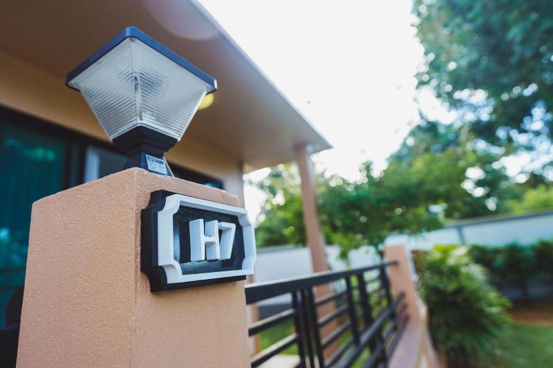 Hotel Baan Nern Khao Resort Pattaya