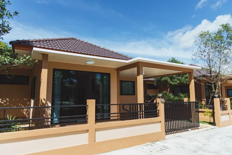 Hotel Baan Nern Khao Resort Pattaya