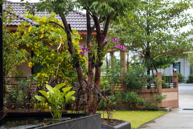 Hotel Baan Nern Khao Resort Pattaya