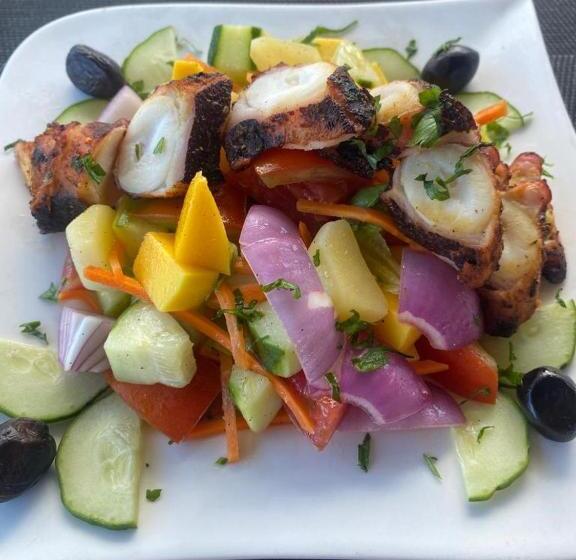 هتل Chalets Chomoni