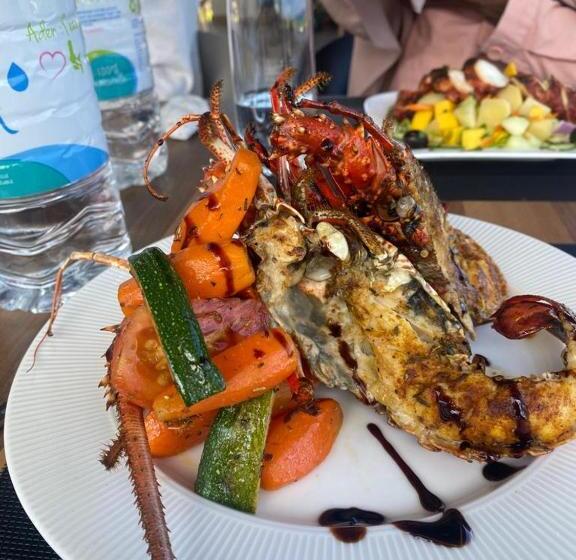 هتل Chalets Chomoni