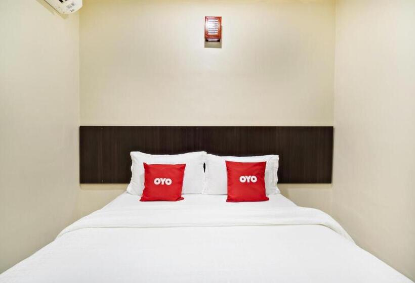 Отель Oyo 89960 Manjung Inn