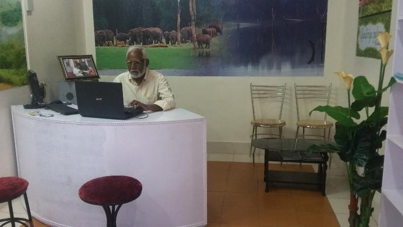 ホテル Quadriya Palace