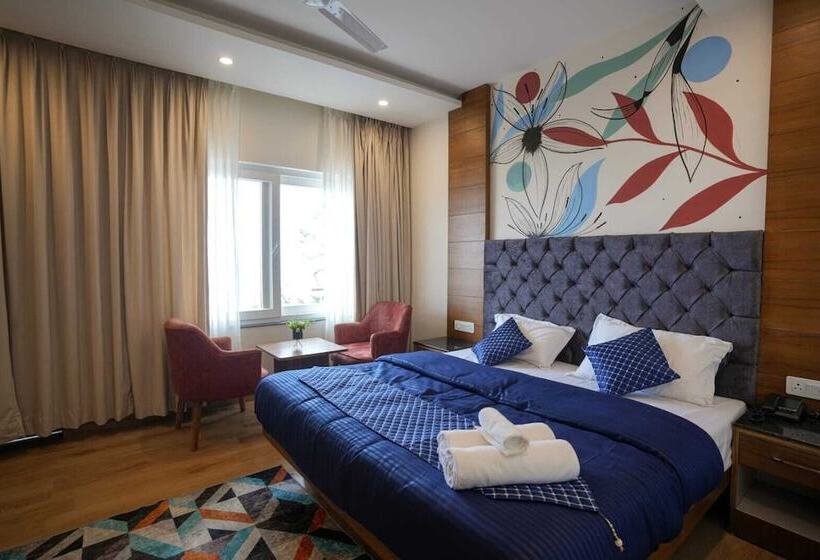 ホテル Shalom Backpackers Mussoorie