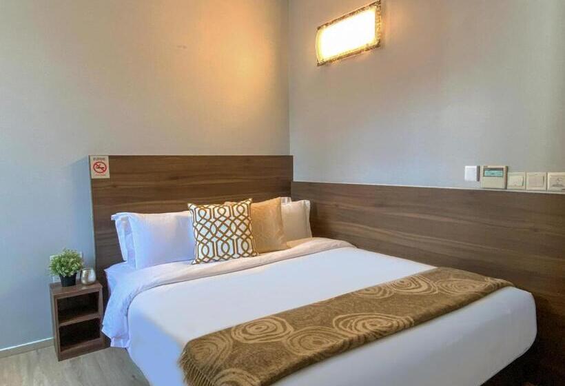 هتل St Signature Bugis Beach, Short Overnight, 8 Hours, 11pm 7am