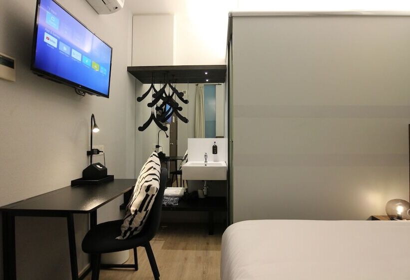 هتل St Signature Bugis Beach, Short Overnight, 8 Hours, 11pm 7am