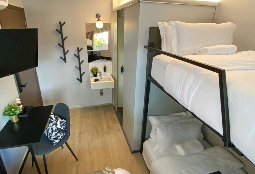 هتل St Signature Bugis Beach, Short Overnight, 8 Hours, 11pm 7am