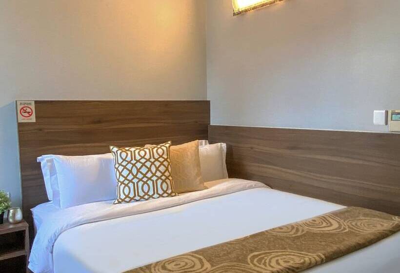 هتل St Signature Bugis Beach, Short Overnight, 8 Hours, 11pm 7am