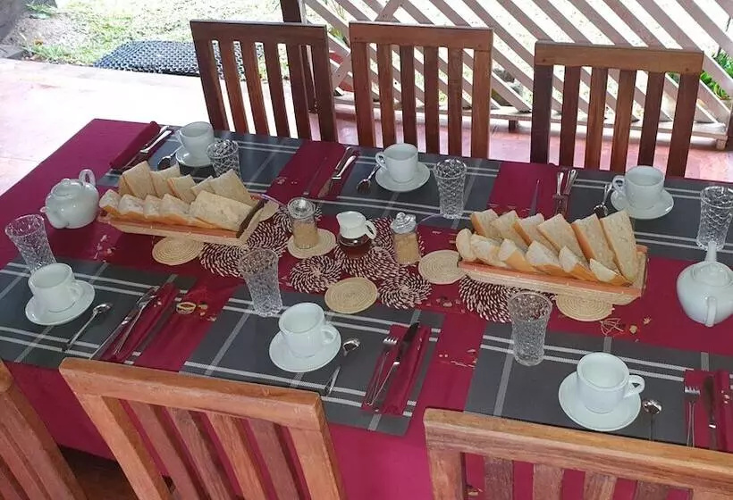 پانسیون Domaine Des Citronniers