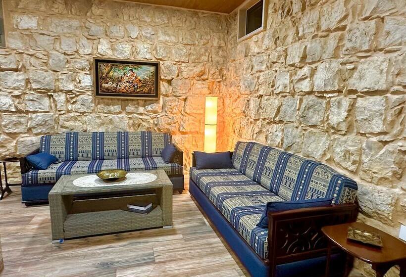 پانسیون Kay Loft