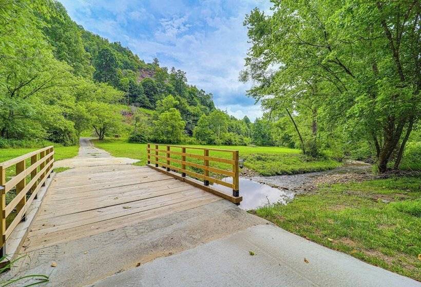 24 Acre Cottage W/ Hot Tub ~ 10 Mi To Blowing Rock
