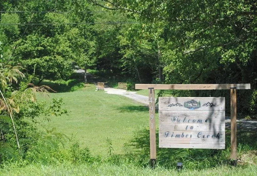 24 Acre Cottage W/ Hot Tub ~ 10 Mi To Blowing Rock