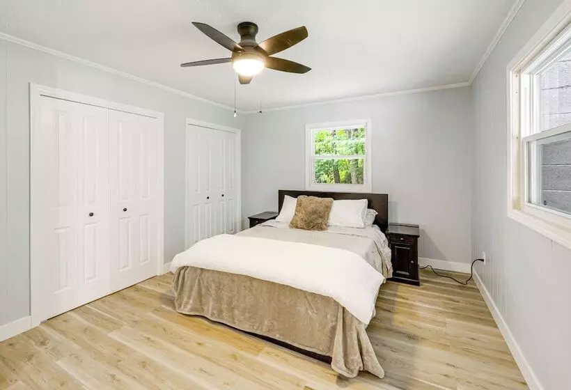 24 Acre Cottage W/ Hot Tub ~ 10 Mi To Blowing Rock