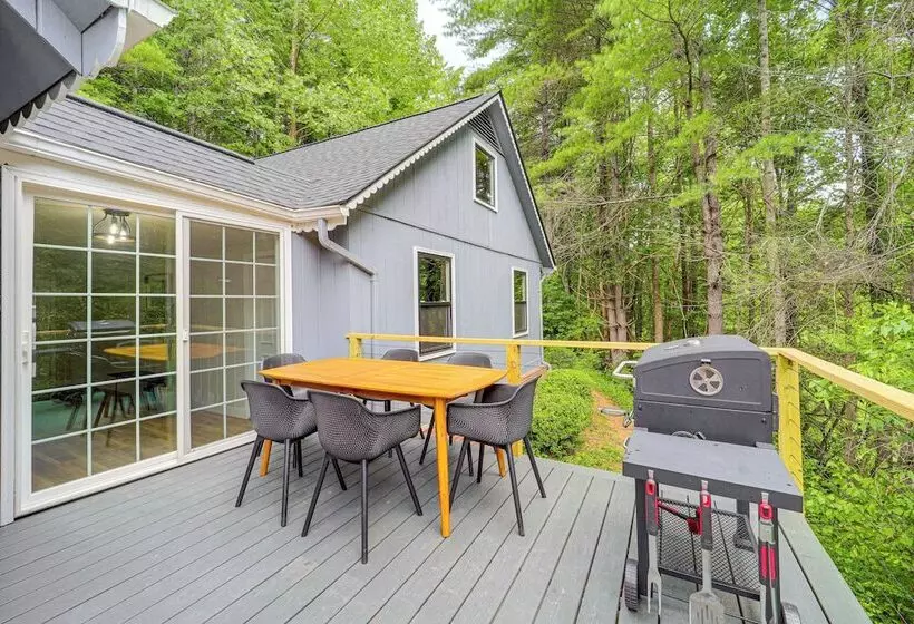 24 Acre Cottage W/ Hot Tub ~ 10 Mi To Blowing Rock