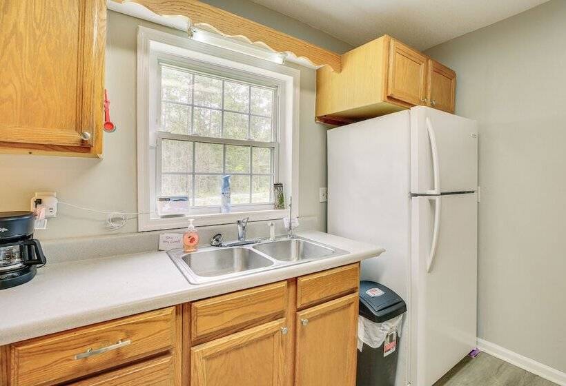 Charming Little River House < 7 Mi To Beach!