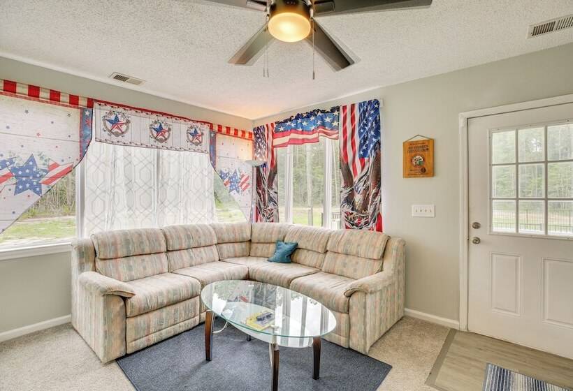 Charming Little River House < 7 Mi To Beach!