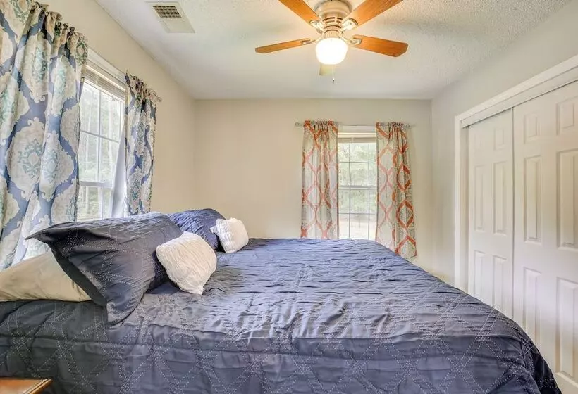 Charming Little River House < 7 Mi To Beach!