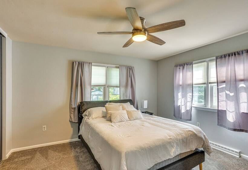 Dutch Country Home Near Family Attractions!