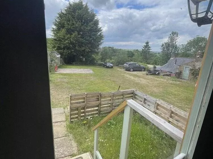 Enchanted Cabin Retreat In Sibford Gower