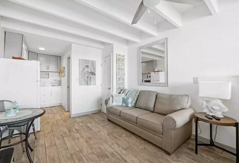 Fontainebleau 706 By Avantstay Beachfront+views