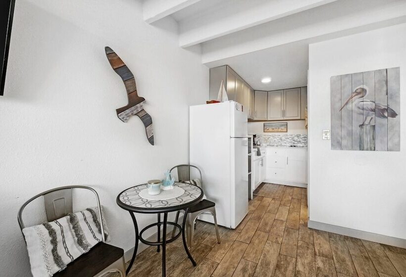 Fontainebleau 706 By Avantstay Beachfront+views