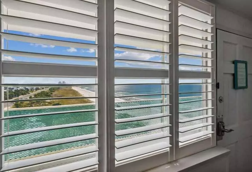 Fontainebleau 706 By Avantstay Beachfront+views