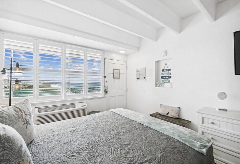 Fontainebleau 706 By Avantstay Beachfront+views