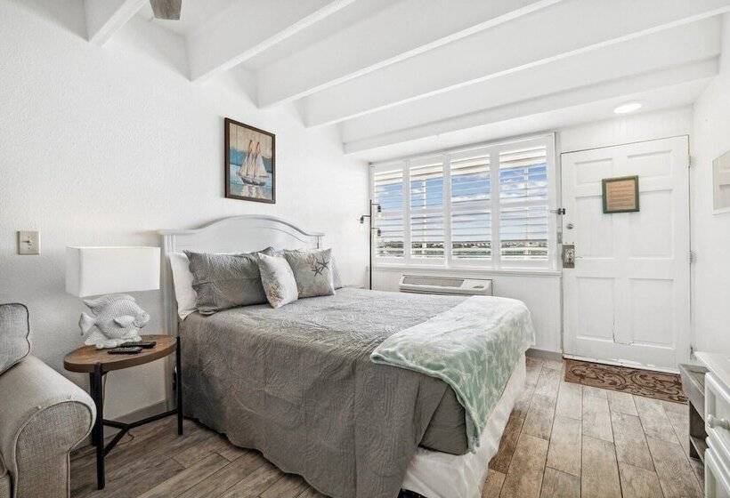 Fontainebleau 706 By Avantstay Beachfront+views