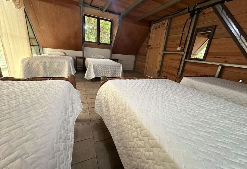 مسافرخانه Yaxlik River Lodge