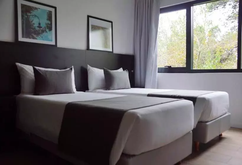 Hotelli Mérit Parque Leloir By Amérian