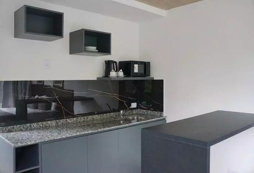 Hotelli Mérit Parque Leloir By Amérian