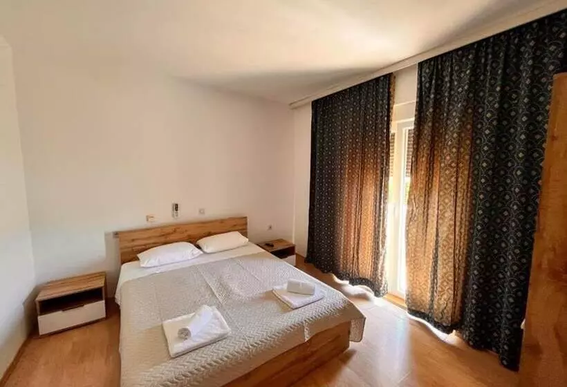 هتل Pansion Tony Pag