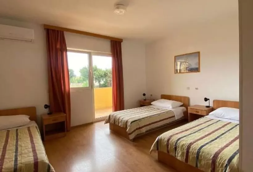 هتل Pansion Tony Pag